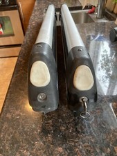 THULE 725 Flat Top Ski/ Snowboard Fishing  Roof Rack  locks included