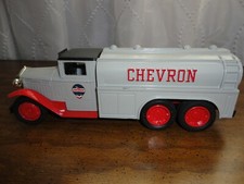 ERTL Chevron 1930 Diamond T Tanker Truck Diecast Bank