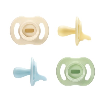 	Tommee Tippee Ultra-Light StayPut Pacifier 0-6m 4 Count Silicone	