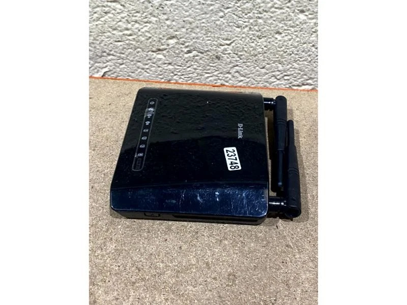 D-Link DIR-815 Modem Router Black Wi-Fi Wireless N Dual-Band 4x-Ethernet Ports - Image 3 of 4