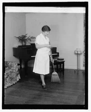 8" x 10" Photo Home economics in college, 12/11/26