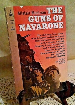 GUNS OF NAVARONE BY ALISTAIR MACLEAN PERMA BOOK M4089 4TH JUL 1961 PECK QUINN.