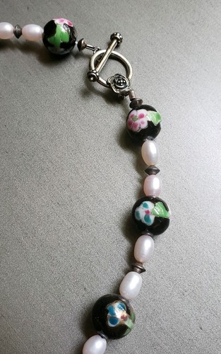 Vintage Cloisonne Necklace Enamel Beads, Roses, Pink Pearls & Sterling Silver - Picture 5 of 10