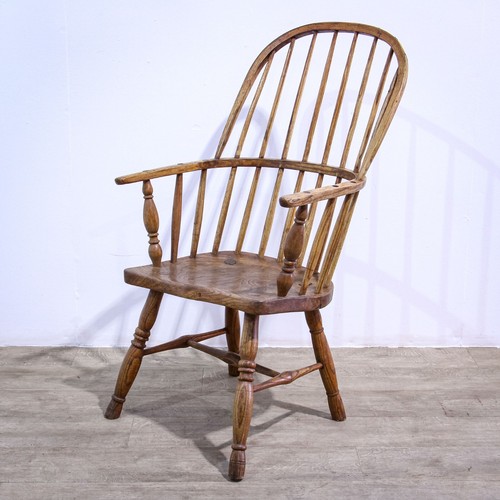 Vernacular Country Windsor Chair - Picture 3 of 11