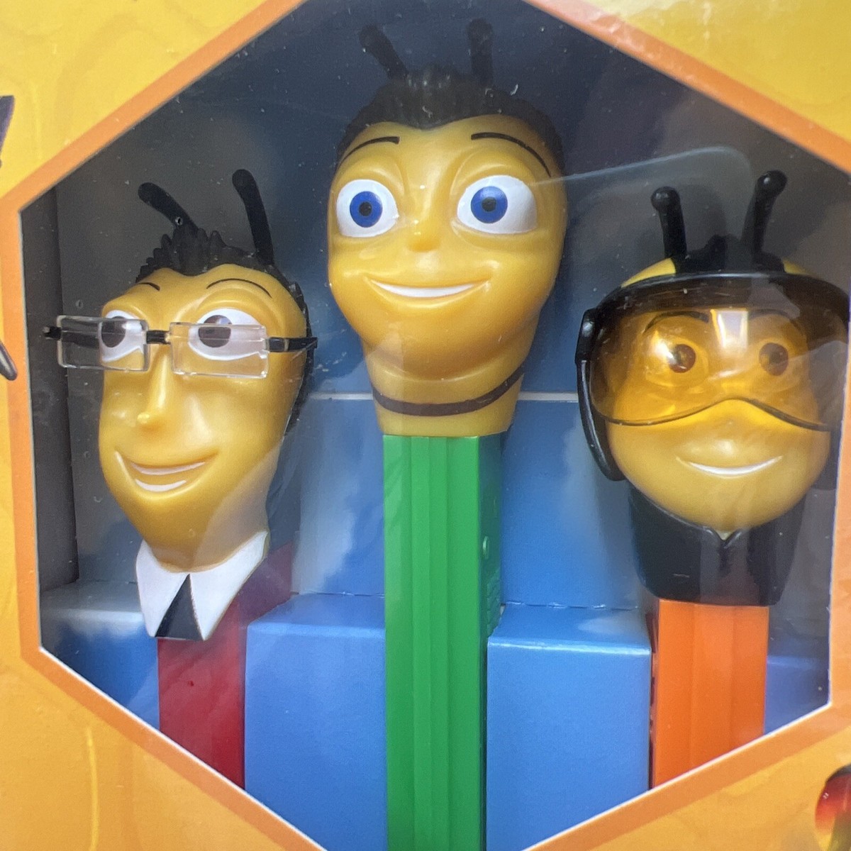 Dreamworks Bee Movie DVD W 3 Dispenser EXCLUSIVE Walmart Sams Club