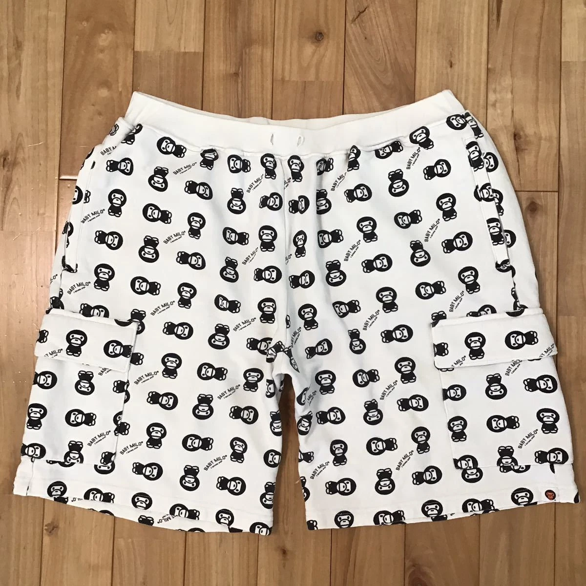 BAPE Baby Milo logo sweat cargo shorts monogram White A Bathing Ape Size L