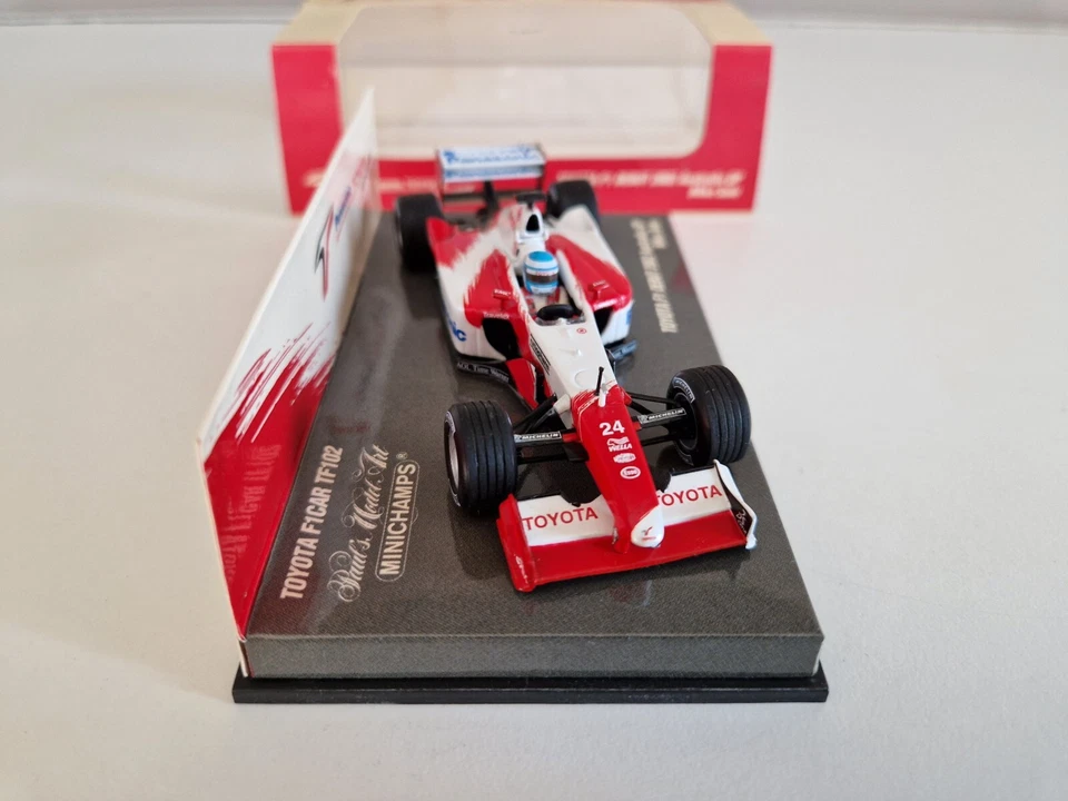 Minichamps 1/43 Toyota TF102 M. Salo - Debutto, GP Australia 2002 (Japan Ed.) - Immagine 2 di 4
