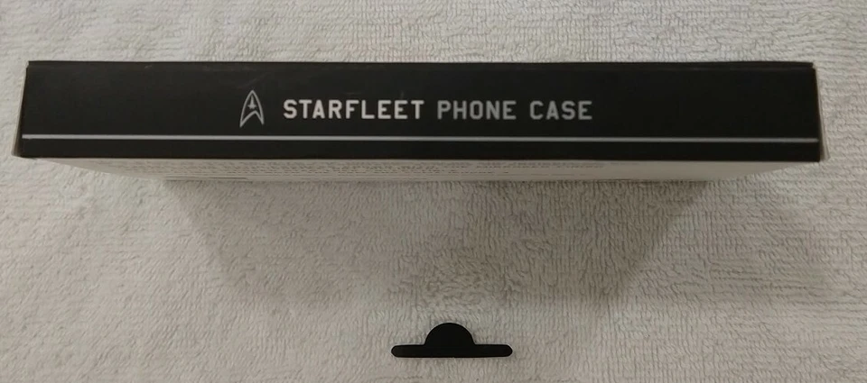 Футляр Star Trek ThinkGeek Starfleet золотой для iPhone 4 - Изображение 4 из 4