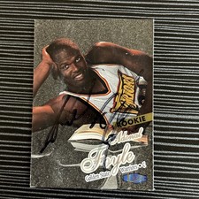 ADONAL FOYLE GOLDEN STATE WARRIORS Signed Autographed 1997 FLEER BASKETBALL CARD