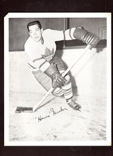 Howie Meeker # 35 away action 1945 - 1954 Quaker Oats Photo Toronto Maple Leafs