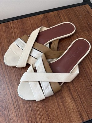 Loro Piana 38.5 Genuine Leather Woven Open Toe Slip On Flat Sandals Metallic