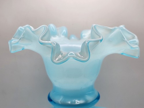 Fenton Glass Melon Vase Pale Blue 8" Tall Crimped Rim Vintage - Picture 5 of 23