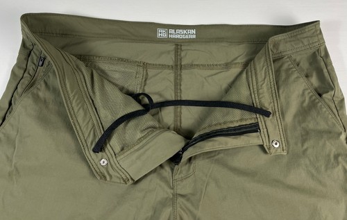 Alaskan Hardgear Duluth Trading Co Men 44 Green 10" Shorts Nylon Stretch Hiking - Picture 6 of 20