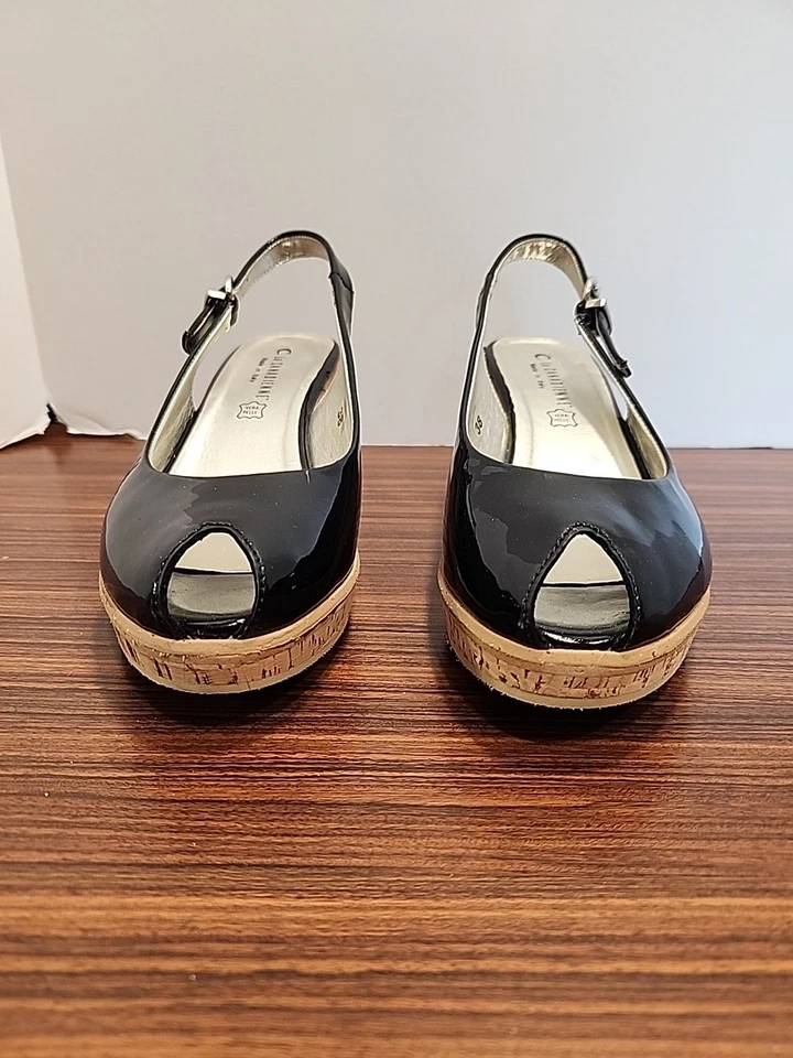 Nuevo sin etiquetas La Canadienne Mujer 38 Charol Negro Eslinga Punta abierta Cuña Tacón Foto 3 de 4