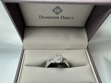 14K White Gold Diamond Engagement Ring & Fishtail Wedding Band Set