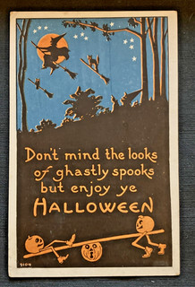Postal vintage de 1900 Bergman HALLOWEEN bruja gato búho en escobas y JOL's