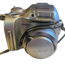 Fujifilm Finepix 2800 Zoom Digital Camera Fuji No Memory Card 