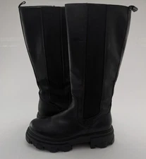 Womens Steve Madden Esma Black Leather Outdoor Side Zip Boots ESMA01S1 Size 10