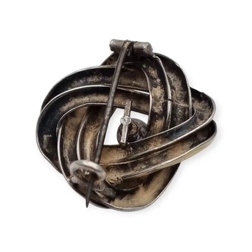 Broche antigua de nudo de amor en plata años 40 con diseño simbólico enamorados. - Foto 4 di 10