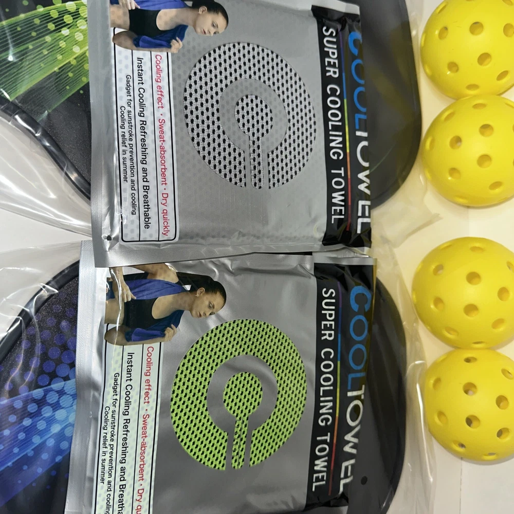 Pickleball Paddles Set of 2 Outdoor Pickleball Rackets Set With Towels New A8