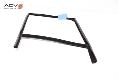 2013 - 2017 LAND RANGE ROVER REAR RIGHT DOOR WINDOW GLASS RUN CHANNEL SEAL OEM