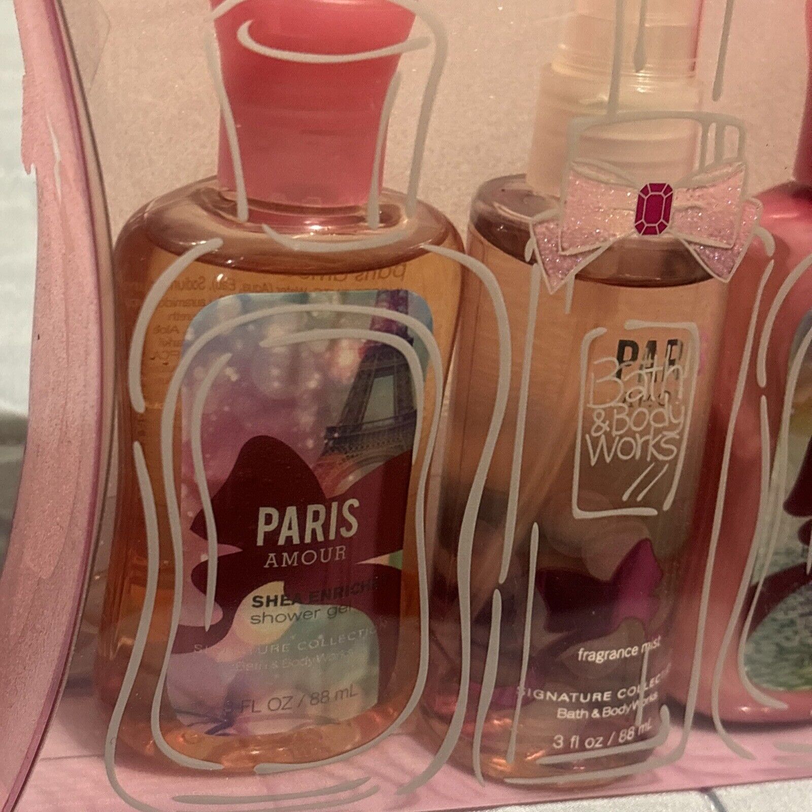 Bath & Body Works Paris Amour 4 Pc Gift Set Shower Gel Lotion Fragrance Mist New