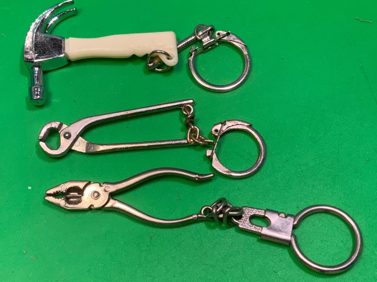 Keyring keychain carpenter tools claw hammer pincers combination pliers gift