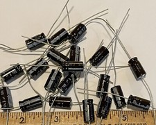 QTY 20 8uf 60V AXIAL ALUMINUM ELECTROLYTIC CAPACITORS