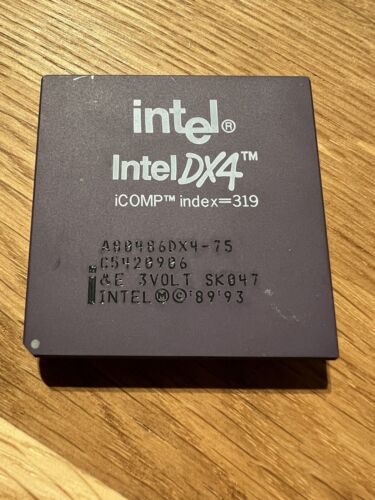 Intel 486 DX4 75 Prozessor A80486DX4-75 CPU Retro / Vintage PC Sockel 3 100Mhz - Afbeelding 1 van 3