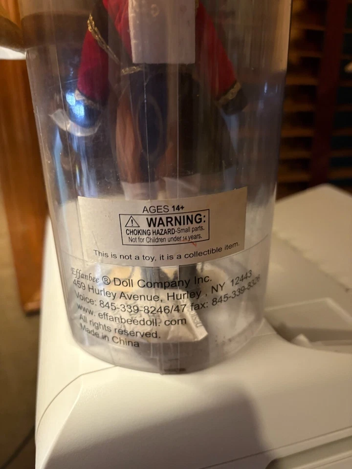 Tonner | 2008 8" Tiny Betsy McCall FAO NEGRO TOY SOLDIER Doll SEALED Foto 3 de 4