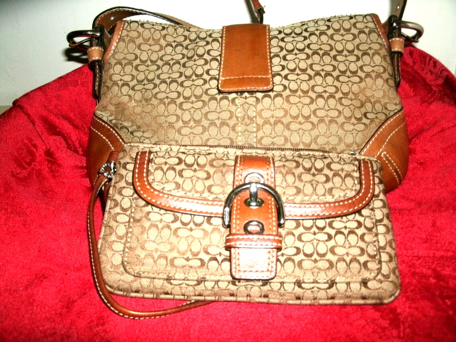 Coach Soho F06818 Borsa a tracolla portafoglio abbinato firmata in tela e pelle usata in ottime condizioni!