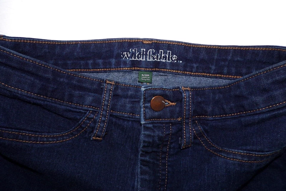 Wild Fable Women's Dark Wash High-Rise Jean Shorts SIze 6 DR8 - Image 4 of 4