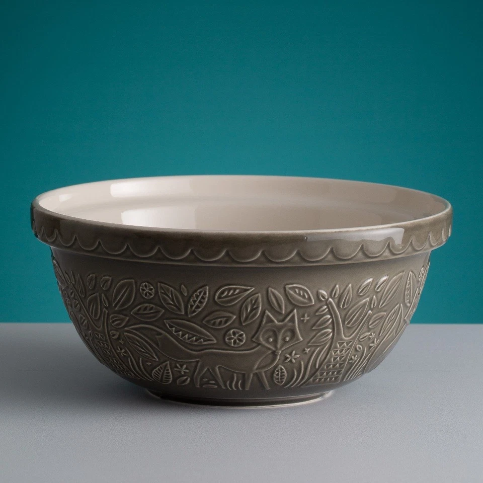 Mason Cash | Cuenco mezclador en relieve In the Forest S12 Fox - 4,25 cuartos Foto 3 de 4