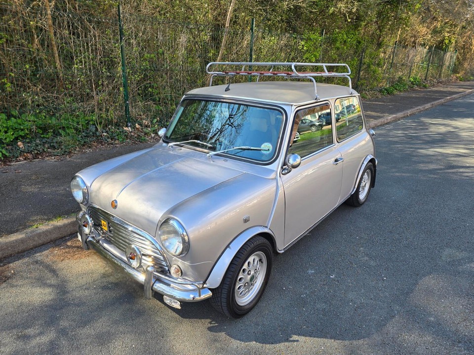 Mini Classic Rack End Classic Mini Roof rack adjustable powder coated steel with hard wood ...