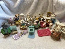 LOT OF 35-Calico Critters Mixed Figures Furniture Epoch Sylvanian Families