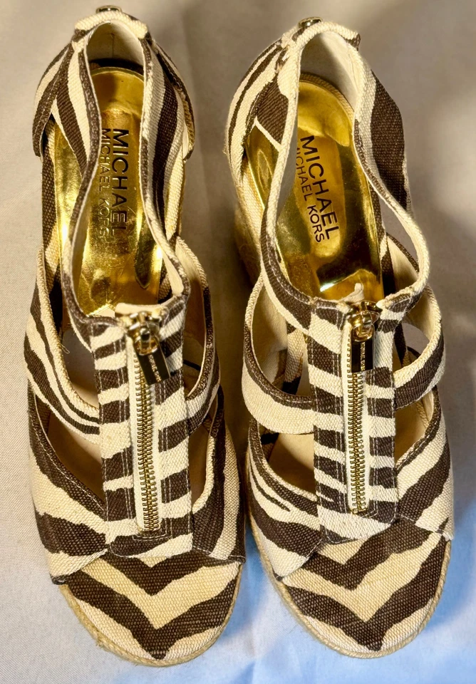 Alpargata MICHAEL KORS US 8M, 'Damita' Tigre Raya Cuña Correa al Tobillo, Usada en Excelente Condición Foto 4 de 4