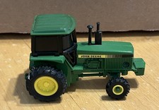 JOHN DEERE FWA TRACTOR, MOTORIZED, 1/64 scale by ERTL 4X50 series