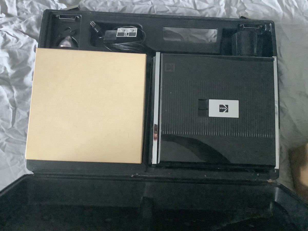 Kodak carousel 860h スライドプロジェクター レトロ｜Rebuilt Kodak