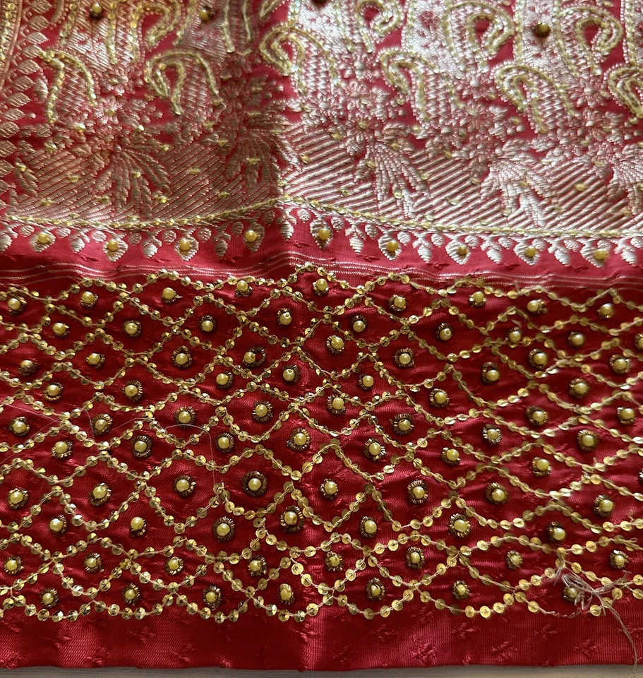 Beautiful Red Gold Jeweled Encrusted Ornate Saree Sari Fine - Image 2 of 4