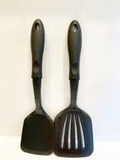 2 Spatulas Made in USA Black Nylon Heat Resistant to 420