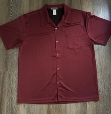 Vintage YMLA 90's Men's Classic Short Sleeve Shirt Burgundy Made In USA Size L