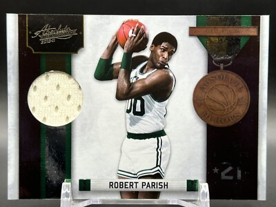 2010-11 Absolute Heroes Robert Parish 10/49 NM+ Game Used Celtics Jersey Patch