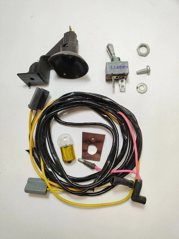 Dodge Plymouth Valiant Dart 1968-1969 paquete de lámpara de mapa de cortesía NOS 2864322 Foto 3 de 4