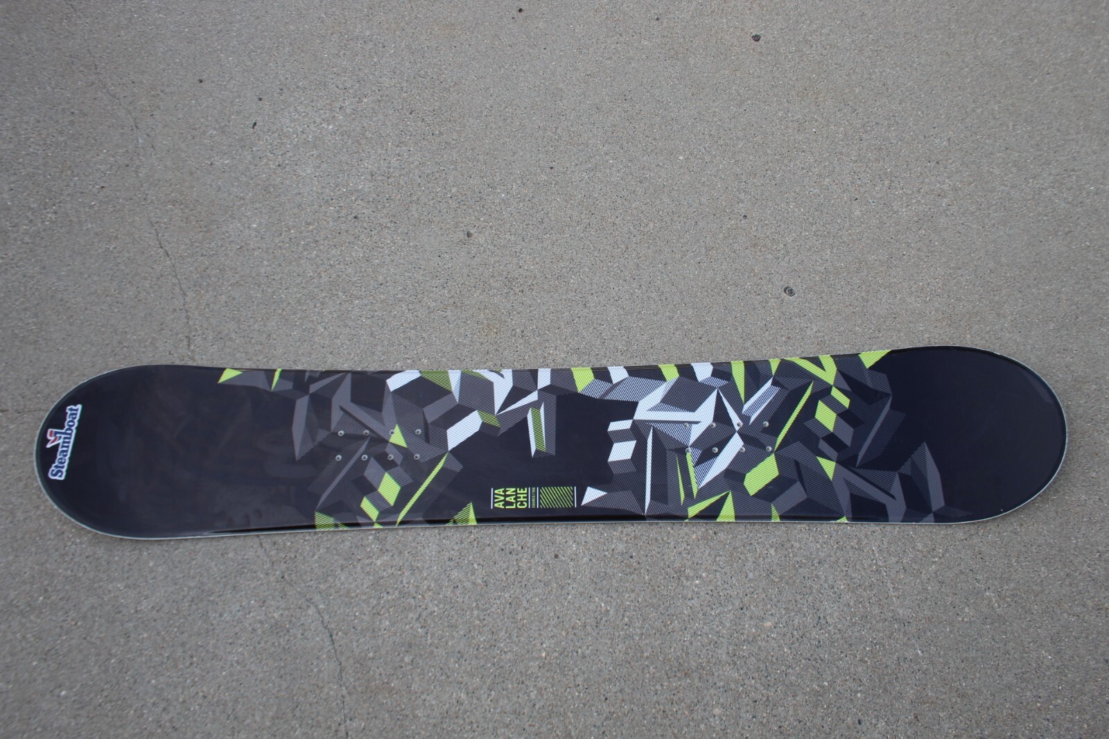 Avalanche Source Men's AllMtn Snowboard 158 cm NO BINDINGS Snow Board