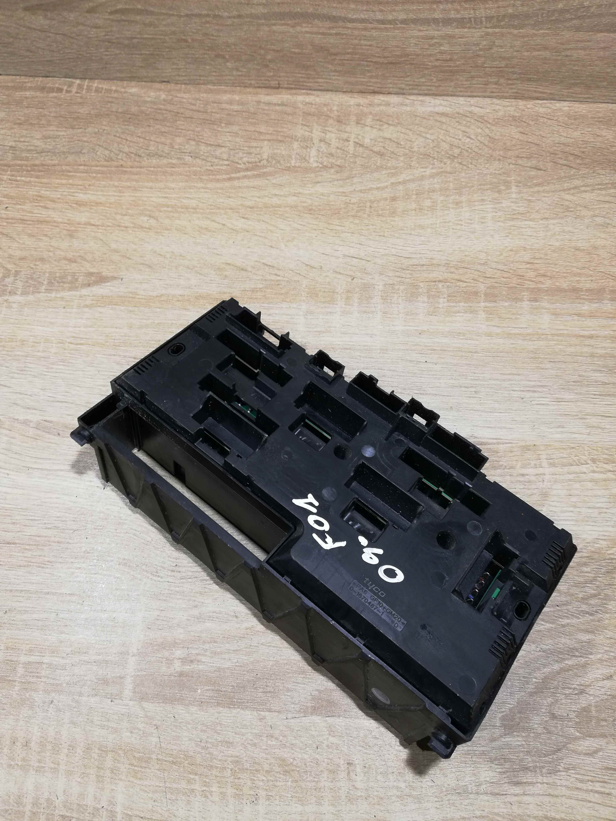 Boîte à Fusibles Et Relais Pour BMW 5 F10 2.0d 135Kw (2011) - Pièce D'occasion