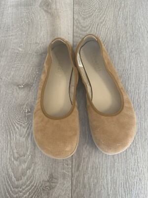 EUC GROUNDIES  Lily Soft Barefoot Ballet Flats, Camel,  Size US7