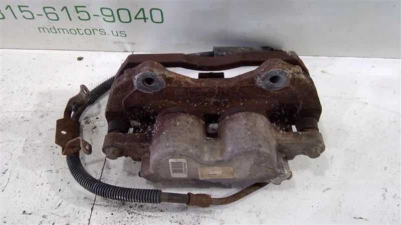 Pinza de disco de freno delantera derecha Cadillac STS 2006-2009 OEM 18044096 Foto 4 de 4