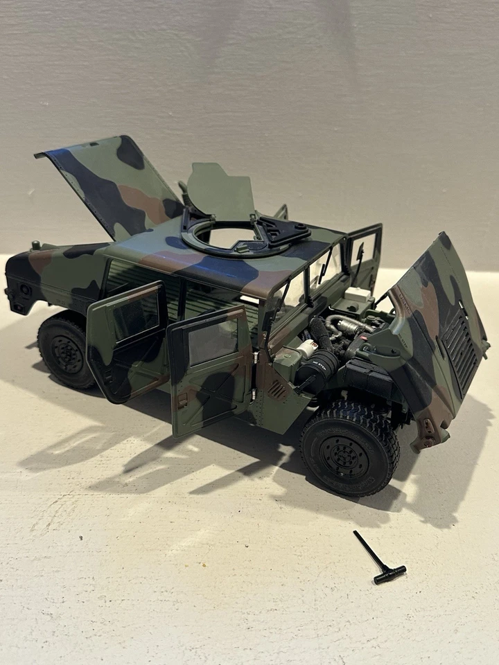 HUMMER HUMVEE HMMWV SLANTBACK M998 1/18 EXOTO THUNDERTRACK NOT MAISTO NO BOX - Image 3 of 4