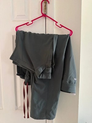 FIGS Women's Scrub Set   Dark Gray   Size M   Excellent Condition