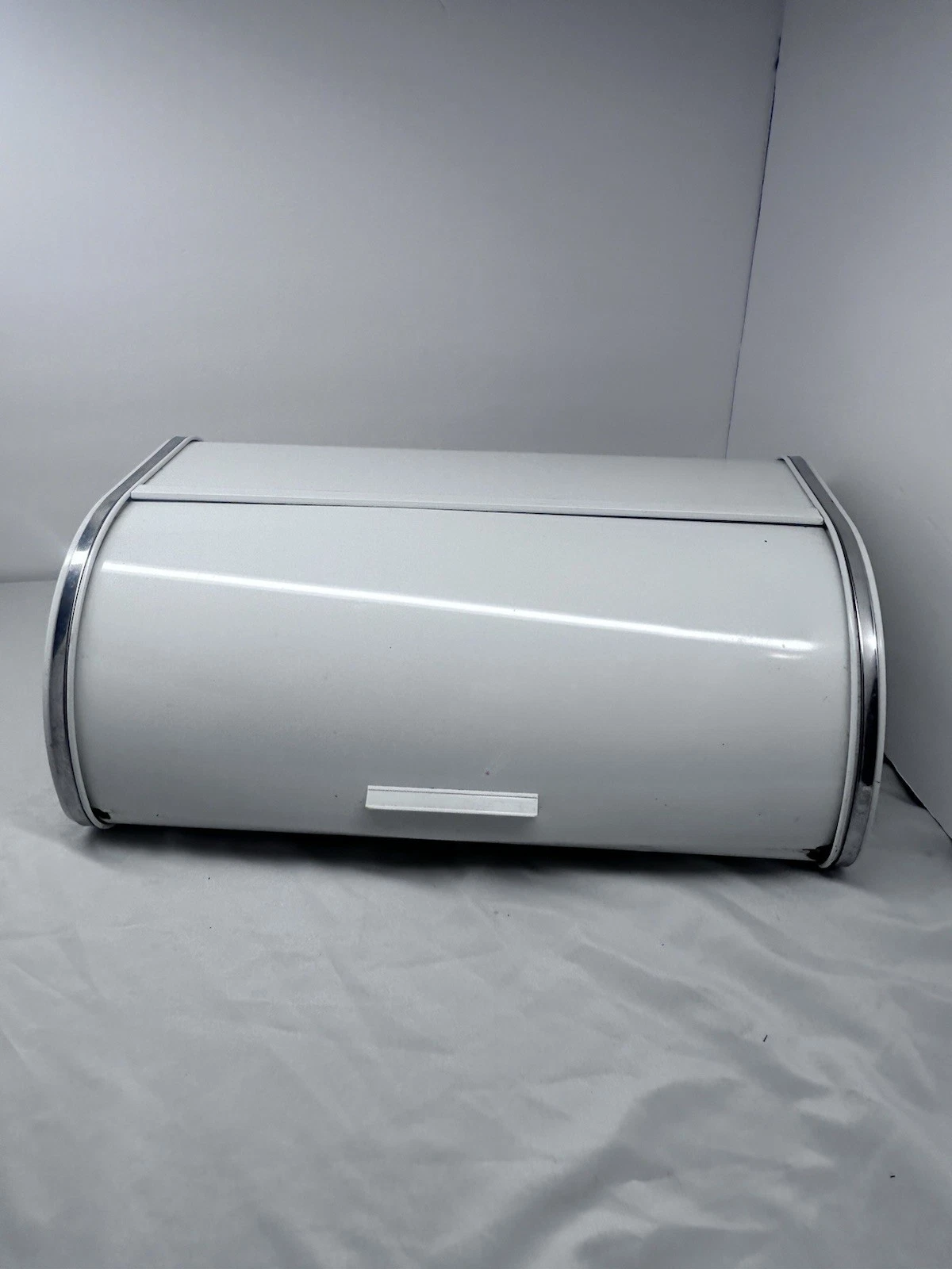 Vintage Brabantia Belgium Bread Box Roll Top Lid- 17.5”x10"x 7”White Metal
Opens in a new window or